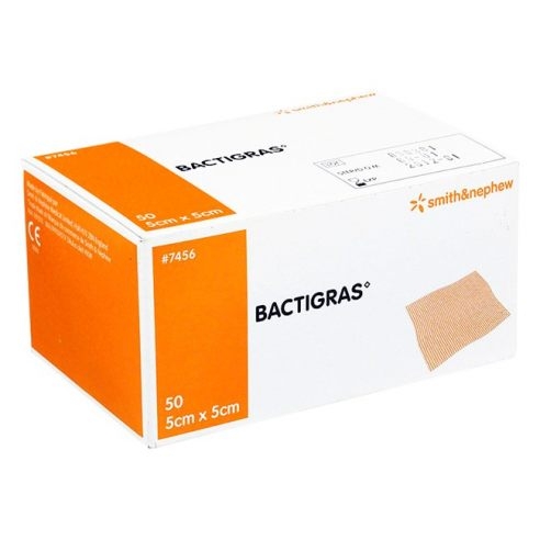 bactigras-opatrunek-parafinowy-5-x-5-cm-1-szt.jpg